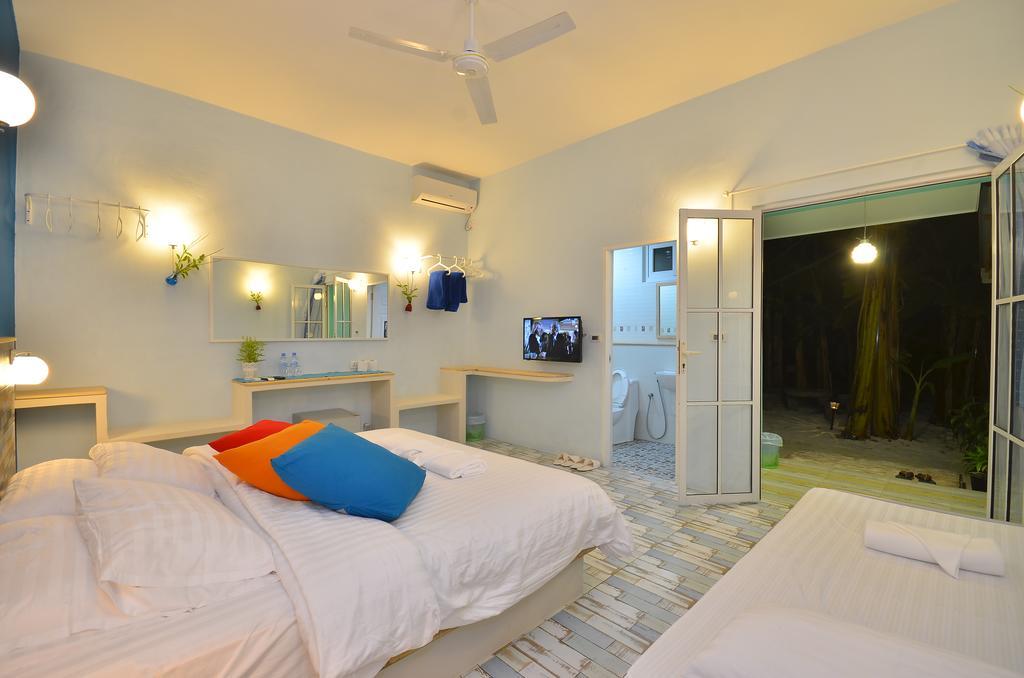 Sealavie Inn Ukulhas Island Room photo